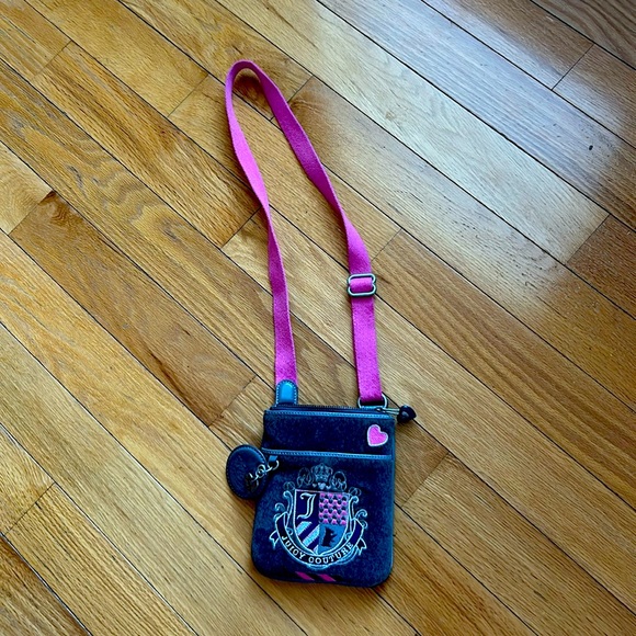 Juicy Couture Vintage Crossbody Handbag - Picture 4 of 7